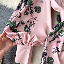 Load image into Gallery viewer, “Jolie 💕💚 Robe De Dame”