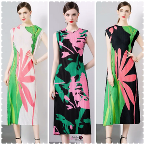 “AKAstract 💕💚” Dresses